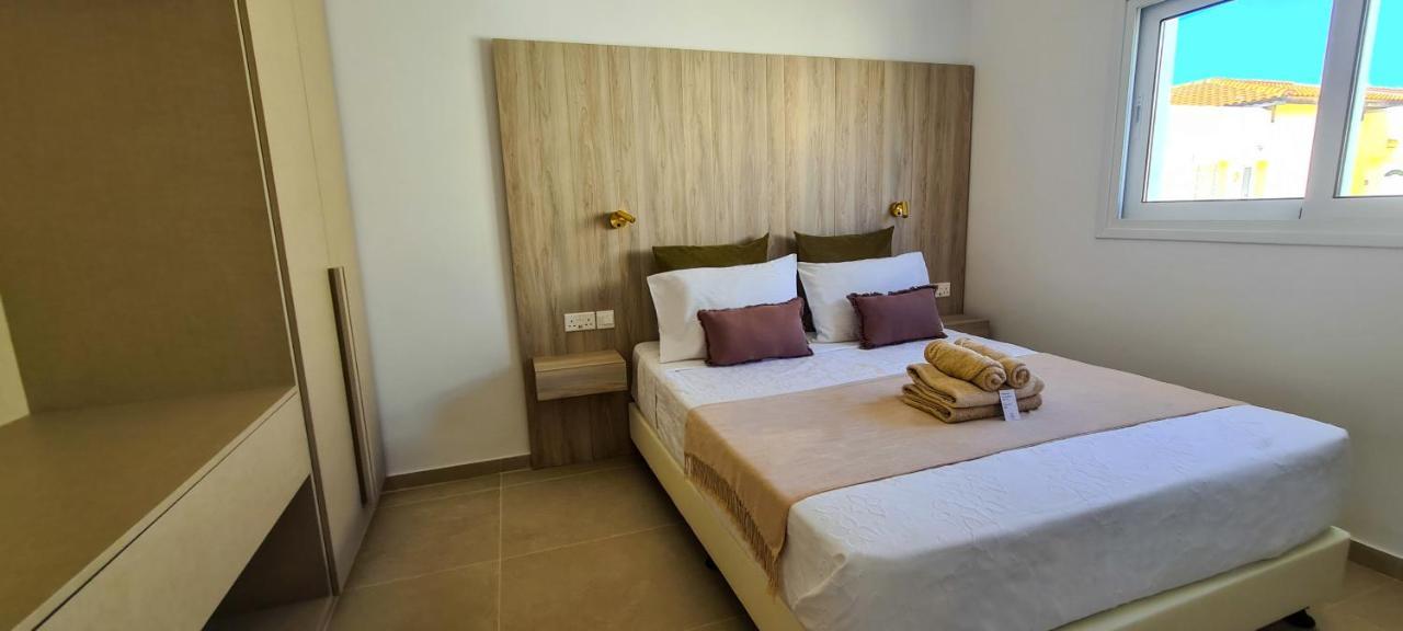 Phaedrus Living: Seaview Luxury Flat Limnaria 151 Apartment Paphos ภายนอก รูปภาพ