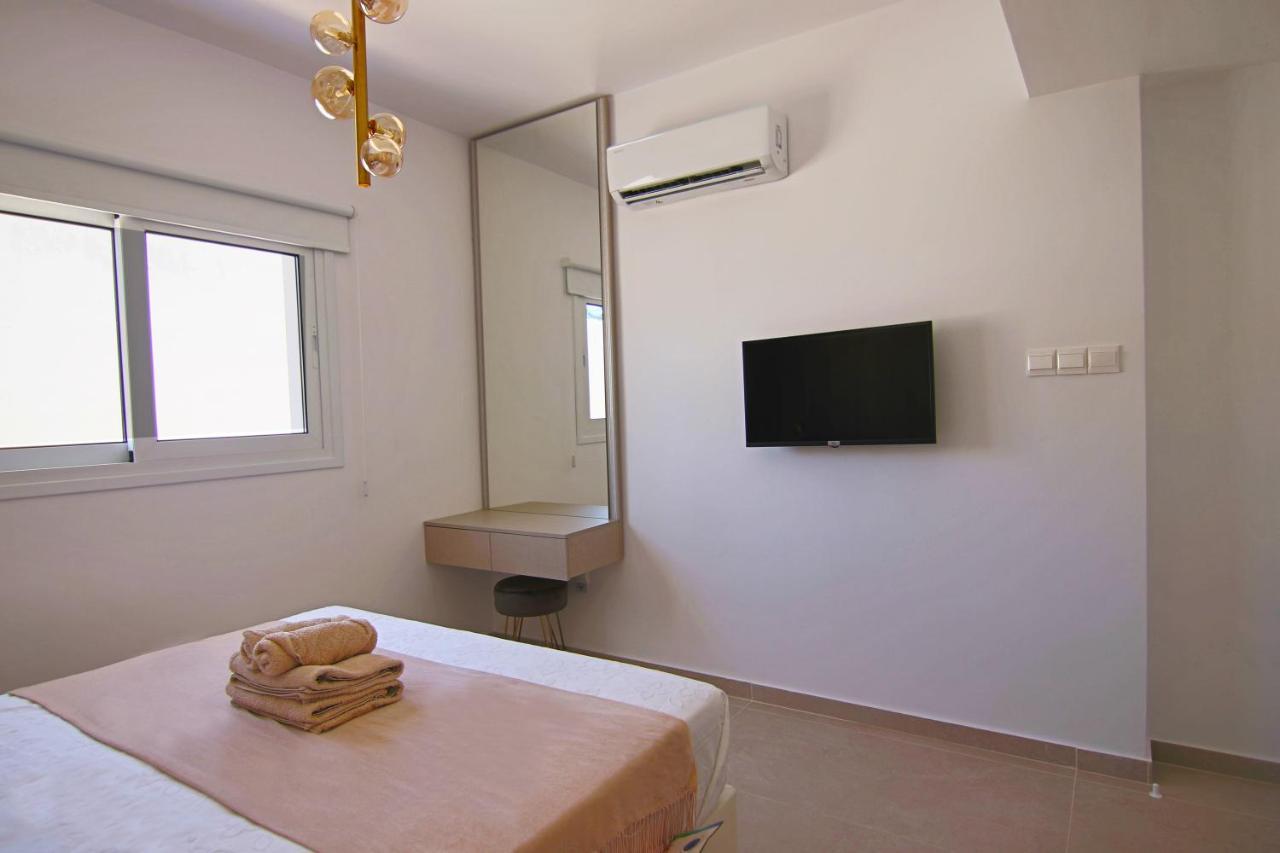 Phaedrus Living: Seaview Luxury Flat Limnaria 151 Apartment Paphos ภายนอก รูปภาพ