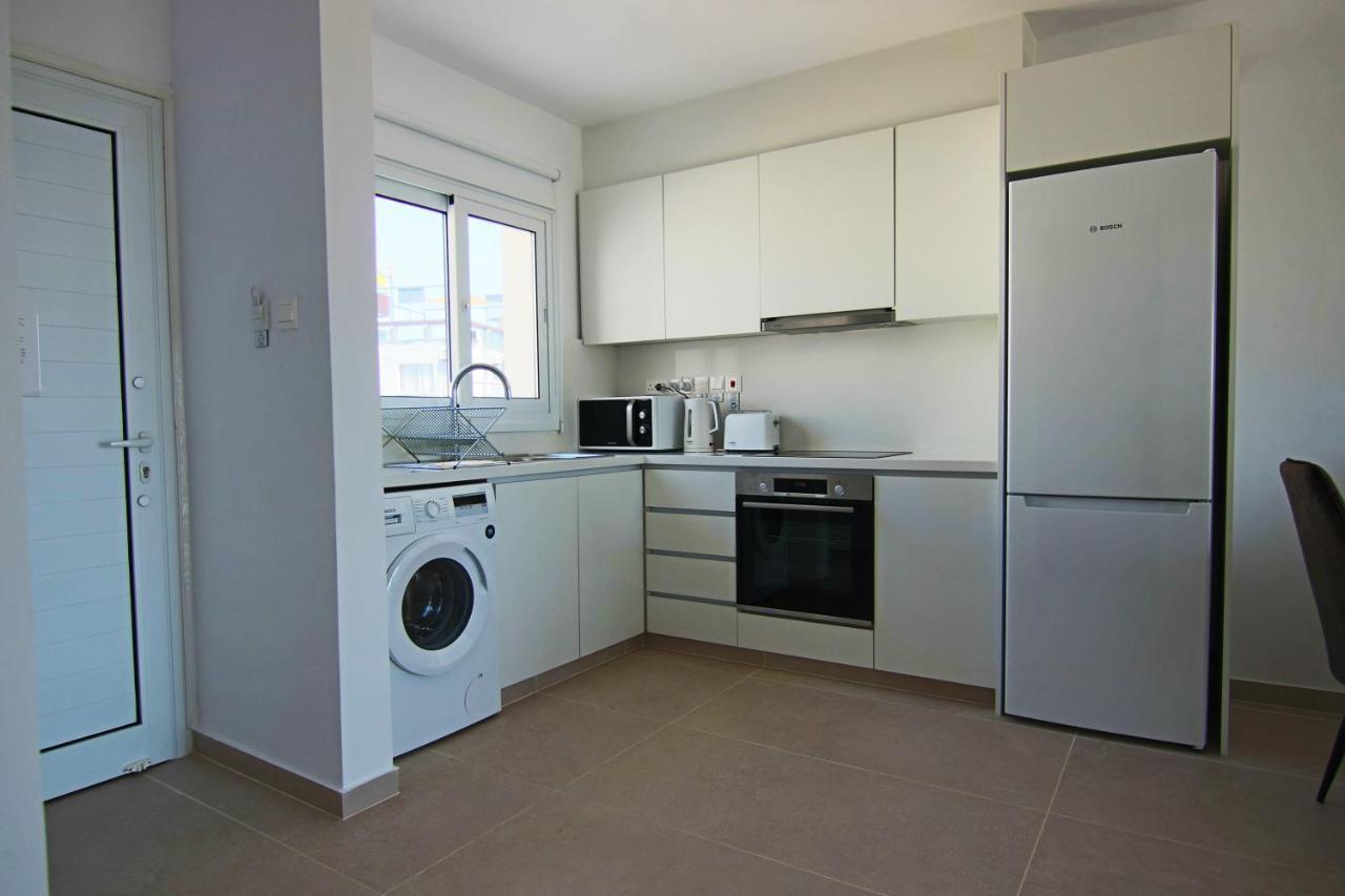 Phaedrus Living: Seaview Luxury Flat Limnaria 151 Apartment Paphos ภายนอก รูปภาพ