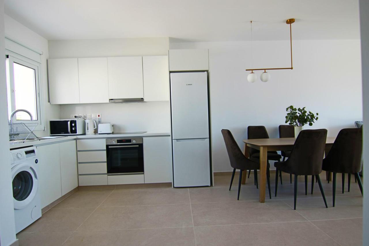 Phaedrus Living: Seaview Luxury Flat Limnaria 151 Apartment Paphos ภายนอก รูปภาพ
